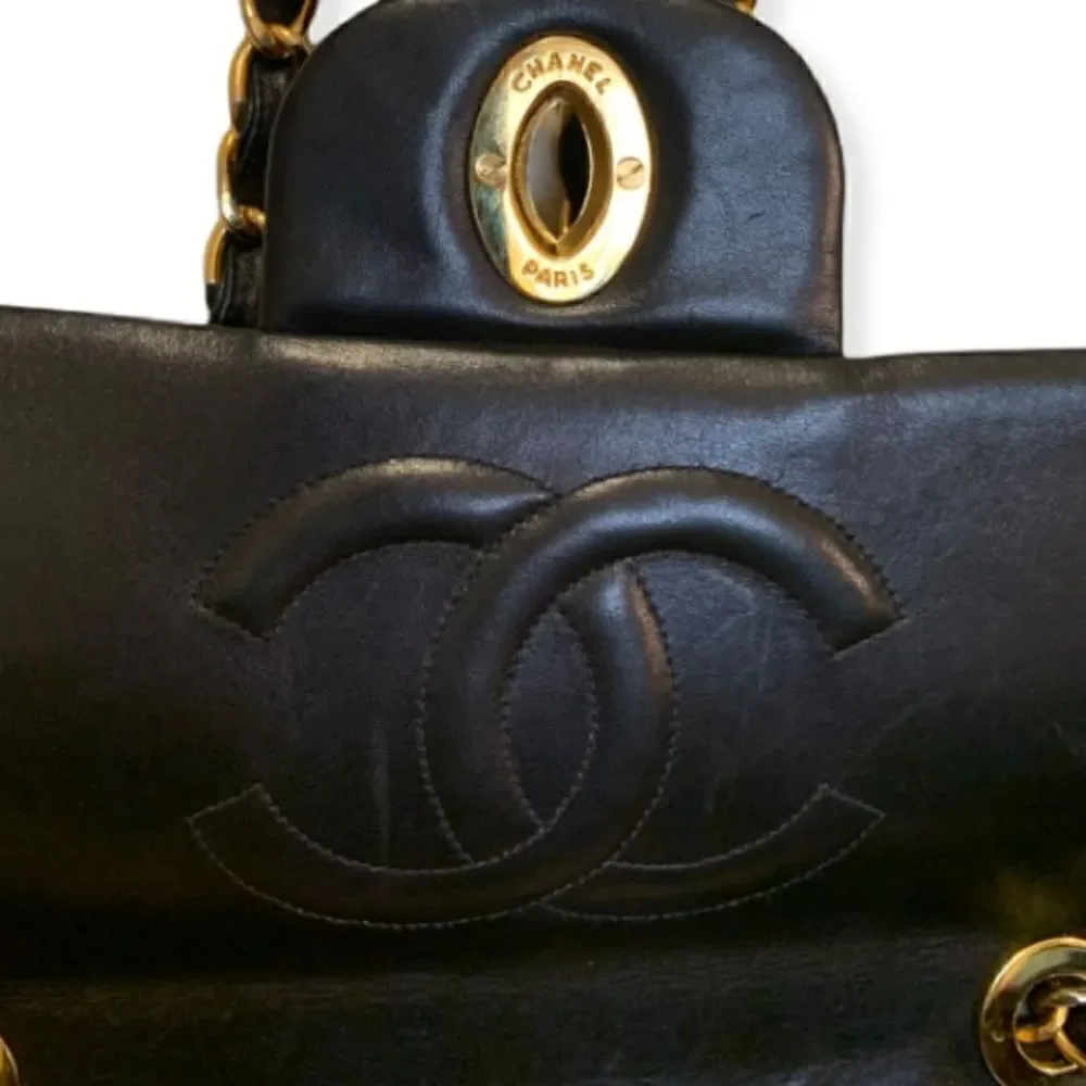 Classic Large Black Quilted Chanel Flap Bag - Picture 9 of 16